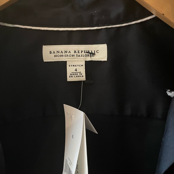 Banana Repulic button down navy dress shirt. - Picture 3 of 4